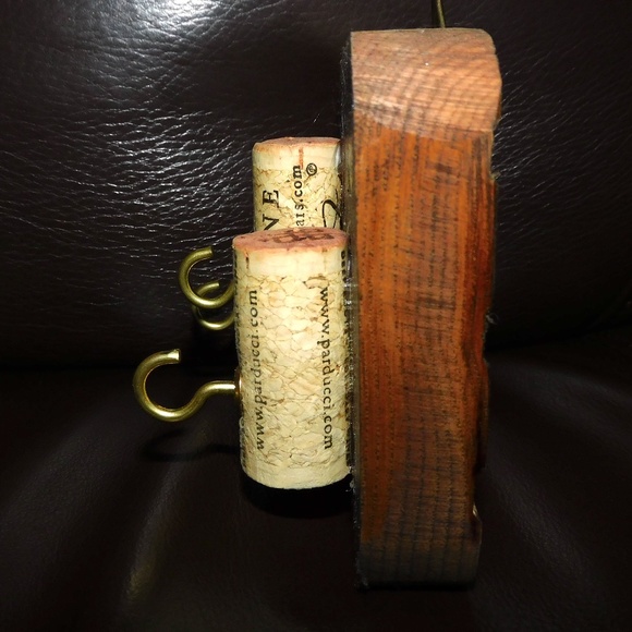 Handmade Wine Cork Key Hanger Rack Necklace Jewelry Holder Solid Wood 3 Hook - Picture 2 of 6